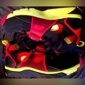 Nike Air Huarache Volt 9.5 men’s